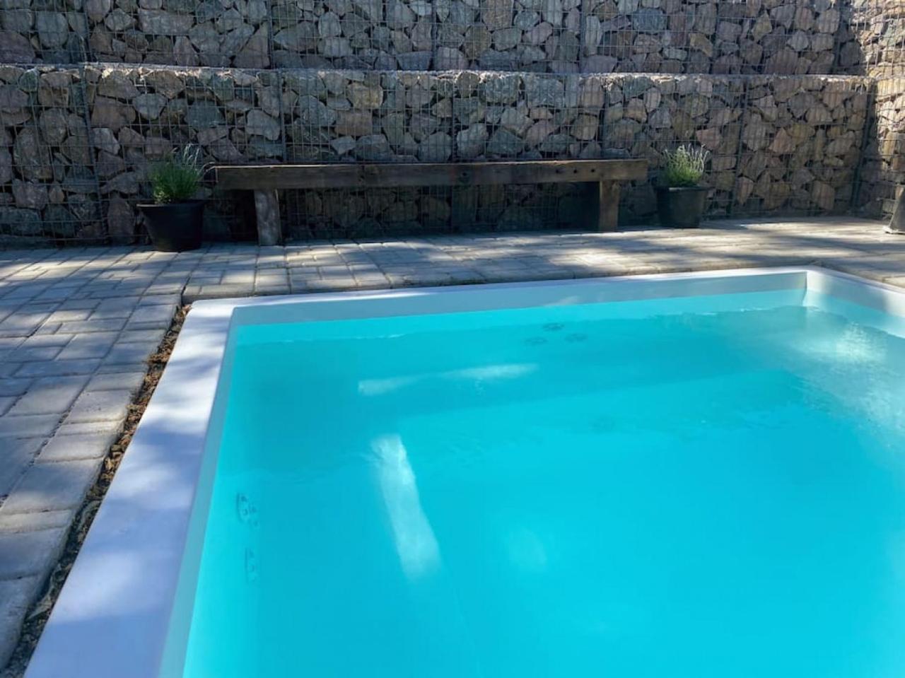 La Belle Excuse Hotel Saint Joachim Bagian luar foto